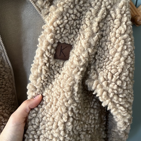 Kuling teddy jacket size 110 (size 5) - Picture 3 of 3